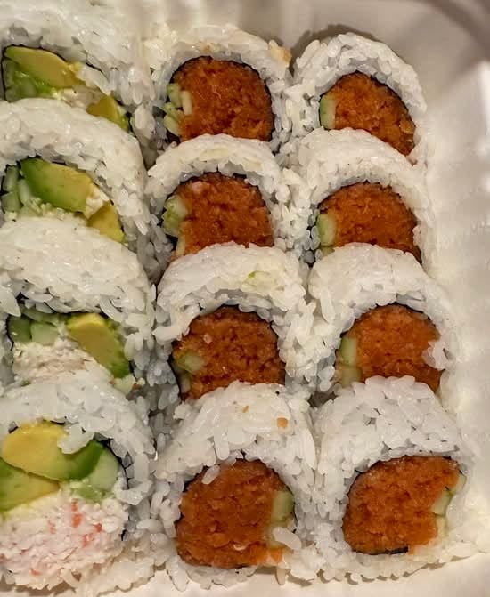 SPICY TUNA TEMPURA ROLL.